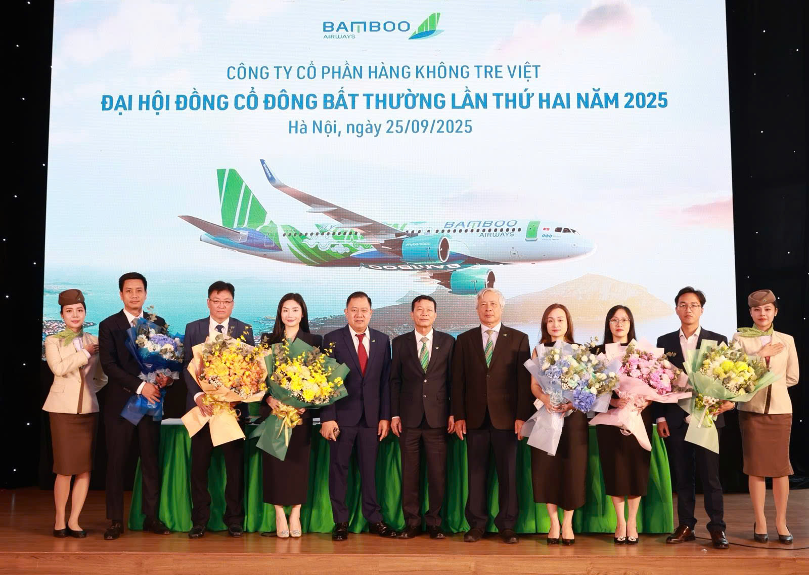 Nhóm NĐT mới không đủ năng lực tài chính và quản trị, FLC chính thức quay lại sở hữu và điều hành Bamboo Airways- Ảnh 2. Nhóm NĐT mới không đủ năng lực tài chính và quản trị, FLC chính thức quay lại sở hữu và điều hành Bamboo Airways- Ảnh 2.