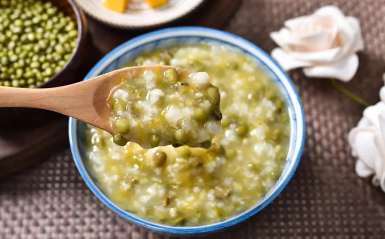 Bác sĩ tiết lộ loại hạt là "vua thải độc từ tự nhiên" cho gan, người Việt nghe xong đều bất ngờ vì... QUÁ QUEN, QUÁ RẺ- Ảnh 2.