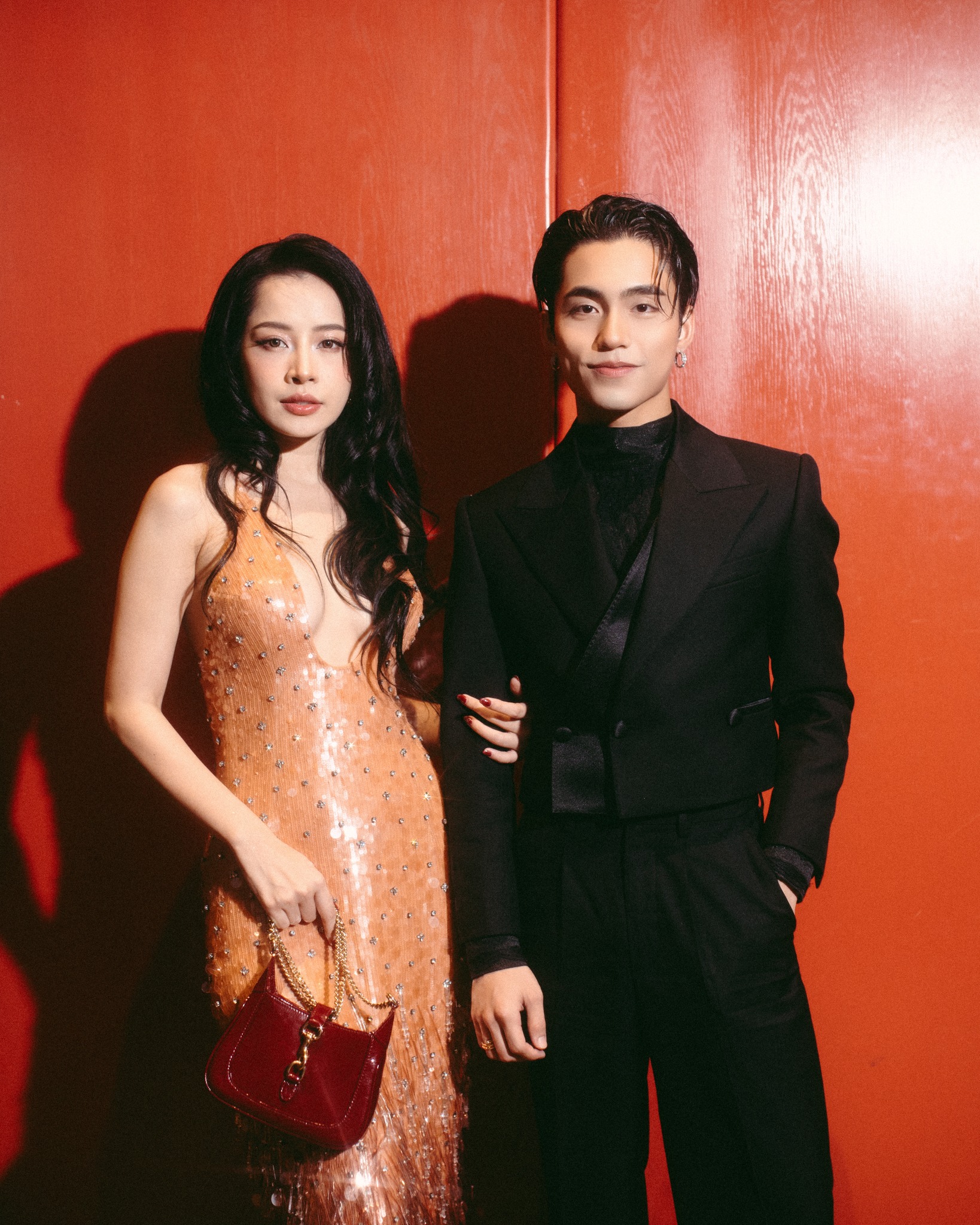 Chuyện gì đang xảy ra giữa Chi Pu và em trai Sơn Tùng?- Ảnh 1. Chuyện gì đang xảy ra giữa Chi Pu và em trai Sơn Tùng?- Ảnh 1.