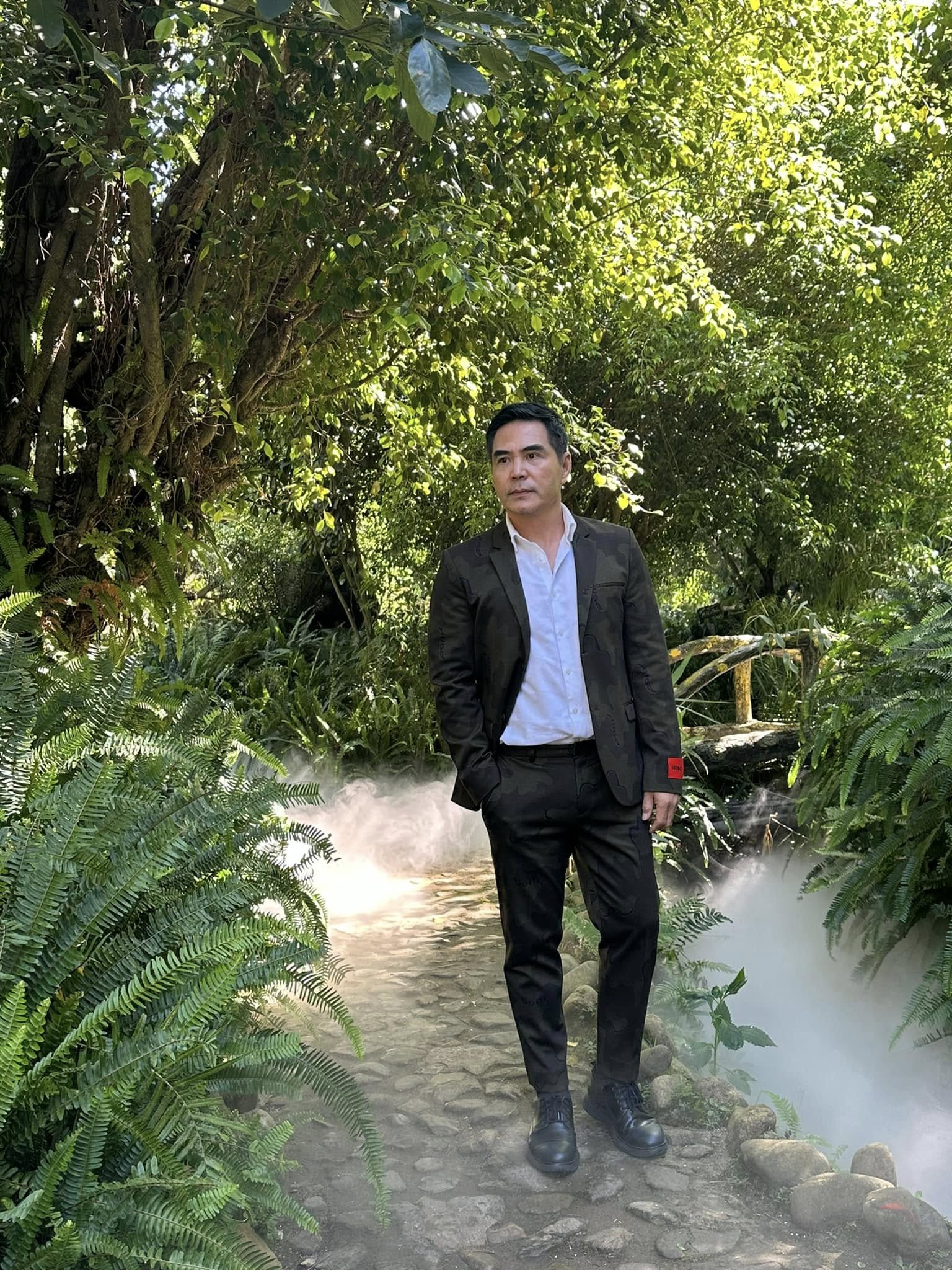 Nam diễn viên là "thiếu gia miền Tây chính hiệu", sở hữu cơ ngơi hoành tráng tại Vĩnh Long, không đi diễn sẽ về kế nghiệp gia đình- Ảnh 2.