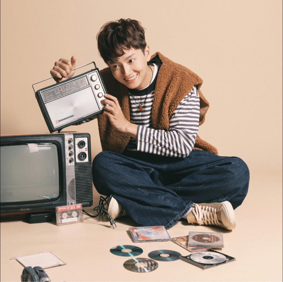 Ngoại hình điển trai của “phú ông” showbiz Việt, mỗi quận sở hữu 2 căn nhà, U40 chưa vợ- Ảnh 1.