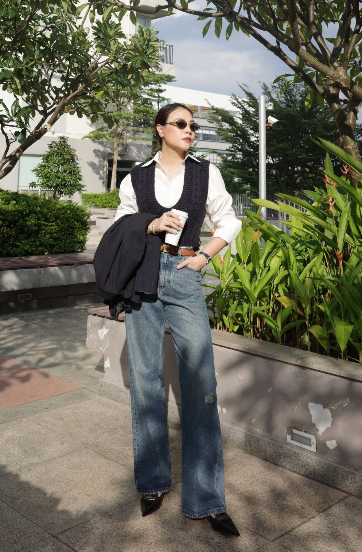 Bóc tách cuộc sống thật của hội phu nhân tổng tài ở Việt Nam, làm gì có ai Bóc tách cuộc sống thật của hội phu nhân tổng tài ở Việt Nam, làm gì có ai