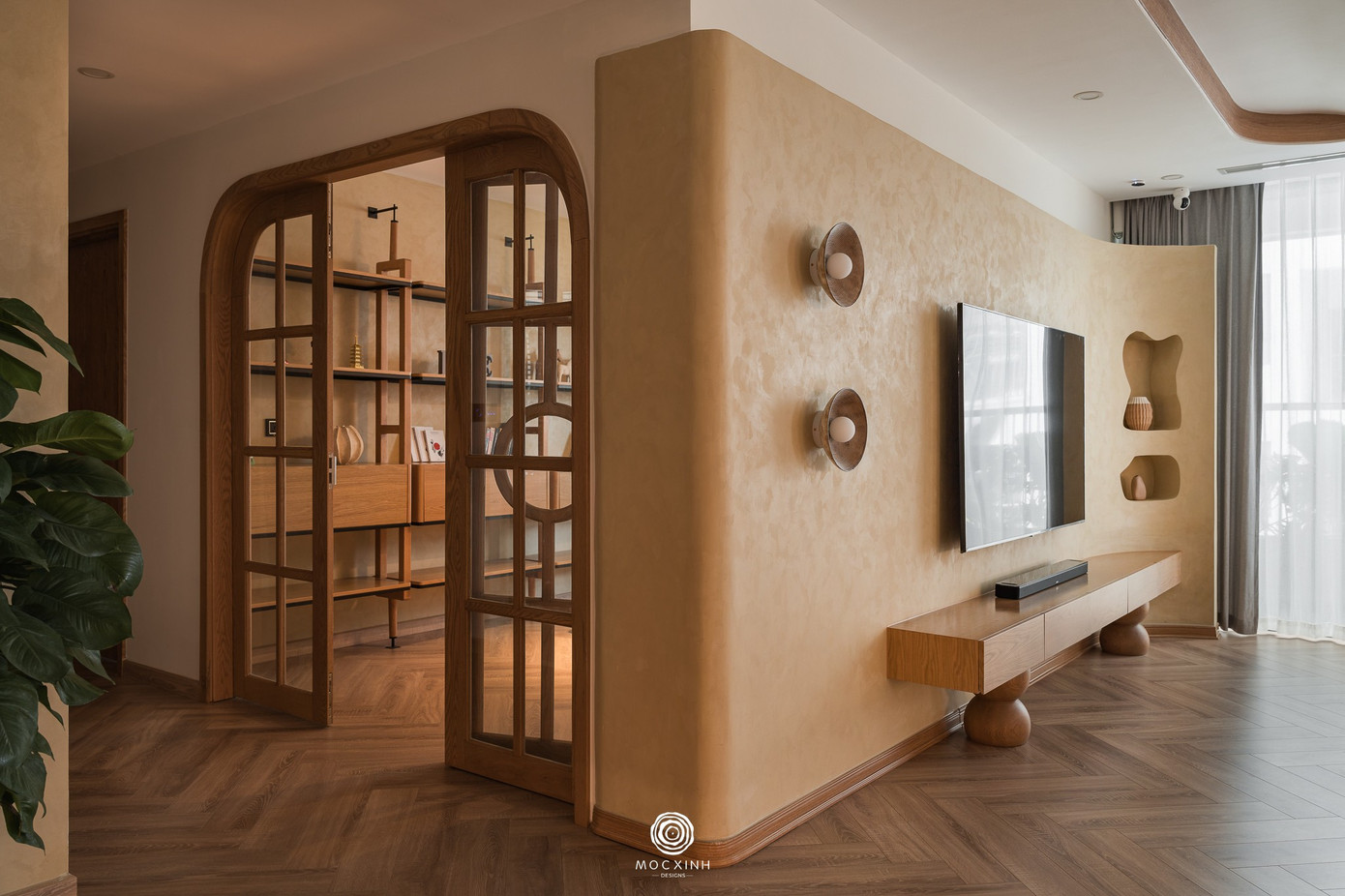 Đập thông hai căn hộ tạo nên không gian 260m2 rộng mở- Ảnh 14.