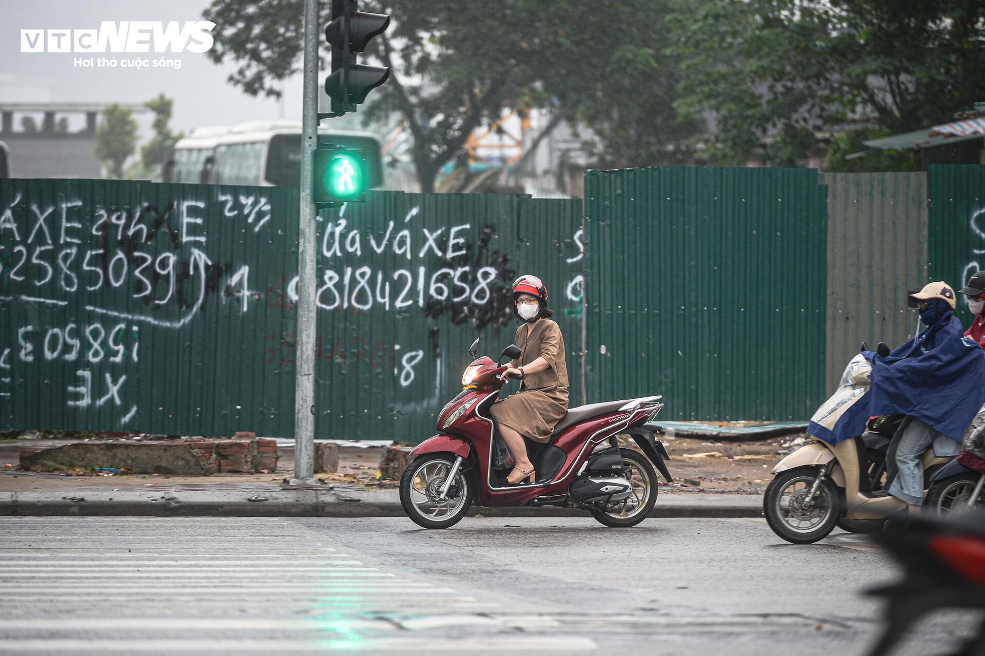 Hình ảnh giao thông khác lạ trên tuyến đường có camera AI giám sát- Ảnh 19.