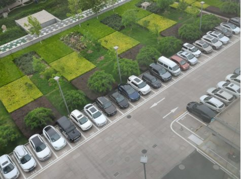 Người phụ nữ 50 tuổi đánh rơi CCCD, bỗng nhiên cảnh sát thông báo: Bà sở hữu tới 138 chiếc ô tô...?- Ảnh 1.