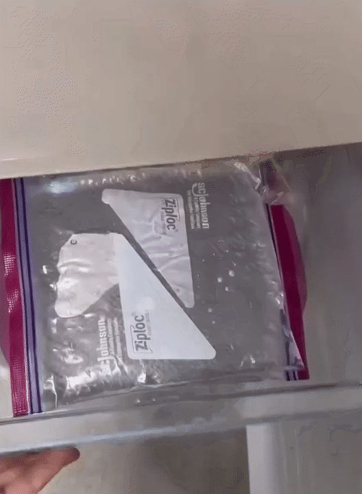 Người miền Tây chỉ cách làm đá không cần khay cực tiện - kèm loạt mẹo vặt siêu hay ai cũng áp dụng được- Ảnh 3. Người miền Tây chỉ cách làm đá không cần khay cực tiện - kèm loạt mẹo vặt siêu hay ai cũng áp dụng được- Ảnh 3.