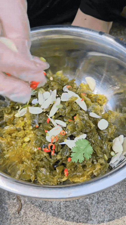 Không phải dê núi và cơm cháy, thứ Không phải dê núi và cơm cháy, thứ