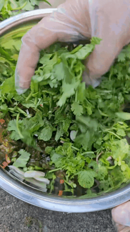 Không phải dê núi và cơm cháy, thứ Không phải dê núi và cơm cháy, thứ