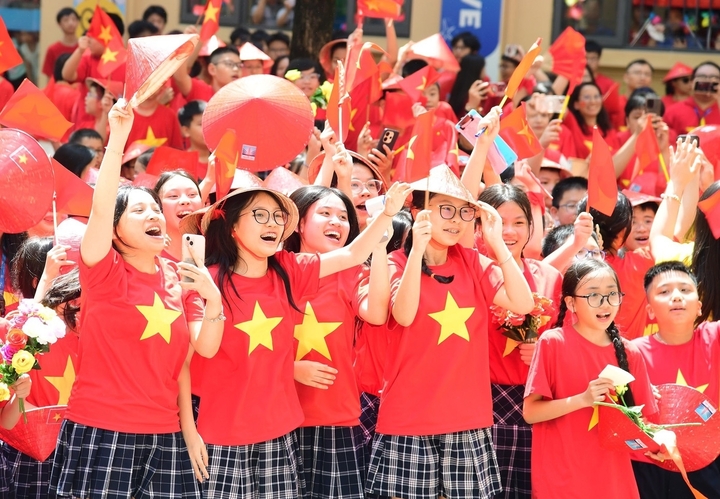 Bộ GD&ĐT đề xuất loạt chính sách 'chưa từng có' cho giáo dục Việt Nam- Ảnh 1.