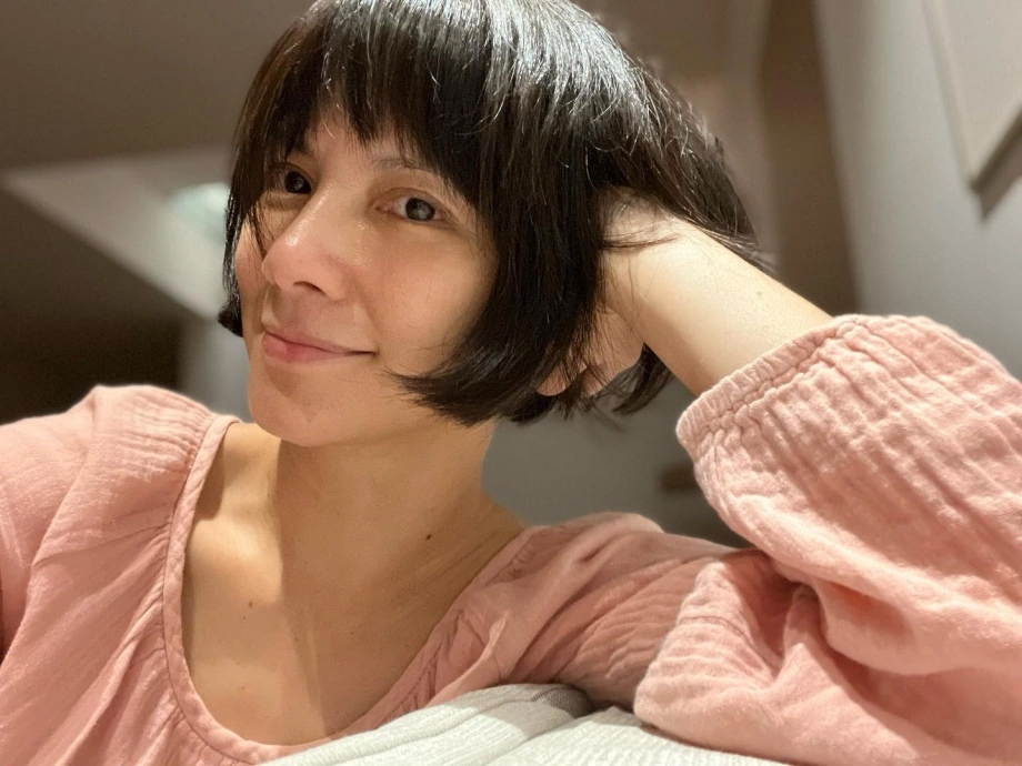 Mỹ nhân Hong Kong ngày nào đã 49 tuổi vẫn trẻ đẹp: Rất chăm ăn 1 món đặc biệt của Việt Nam vừa làm đẹp da vừa tốt cho nội tiết- Ảnh 4.