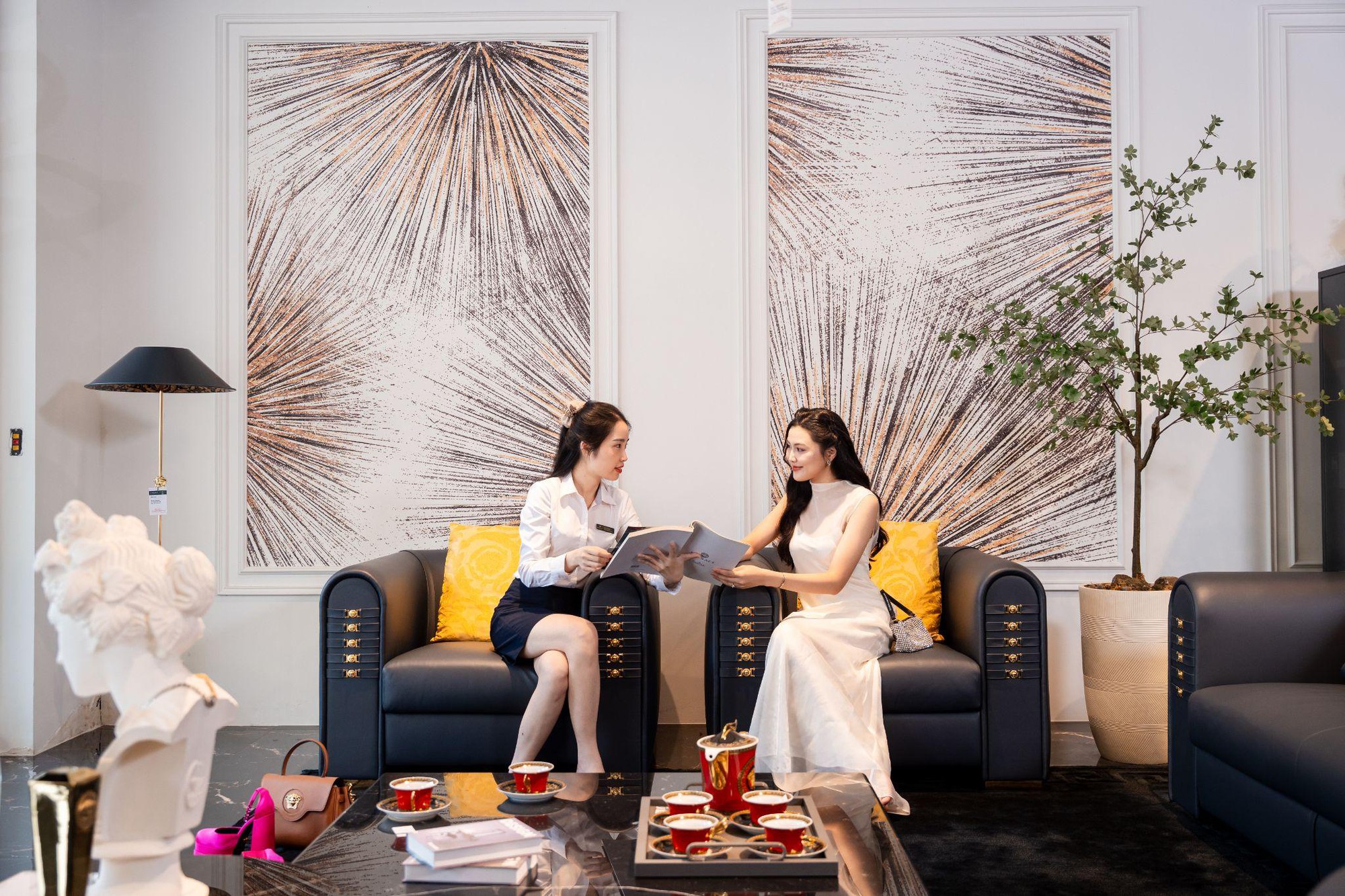 Chiến lược phân tầng sản phẩm của Hùng Túy: Mở rộng tệp khách, giữ vững định vị cao cấp- Ảnh 1. Chiến lược phân tầng sản phẩm của Hùng Túy: Mở rộng tệp khách, giữ vững định vị cao cấp- Ảnh 1.