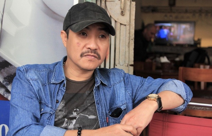 Danh hài từng bỏ sân khấu làm tiếp viên hàng không, U60 một mình nuôi con gái- Ảnh 1.