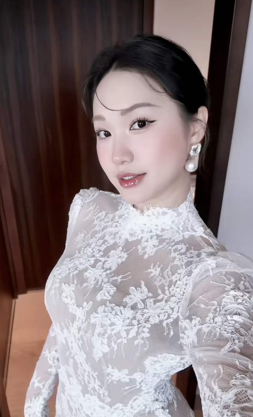 Hậu trường chụp ảnh kỷ niệm 2 năm ngày cưới Văn Hậu, Doãn Hải My còn xinh hơn cả lúc làm cô dâu- Ảnh 4.