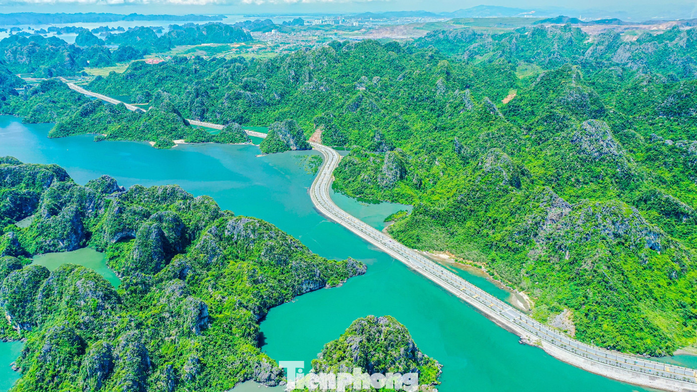 Những công trình mang dấu ấn Quảng Ninh trong nhiệm kỳ 2020-2025- Ảnh 8.