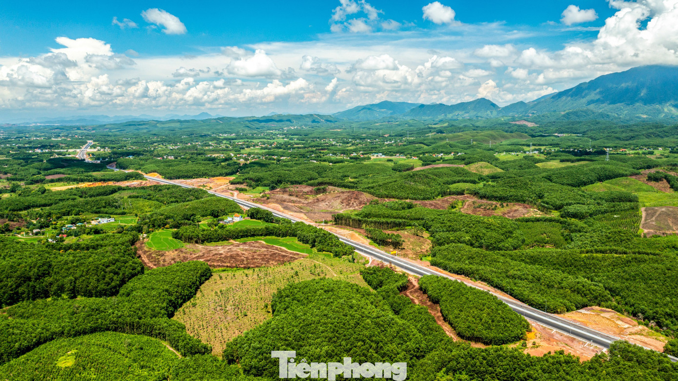 Những công trình mang dấu ấn Quảng Ninh trong nhiệm kỳ 2020-2025- Ảnh 3.