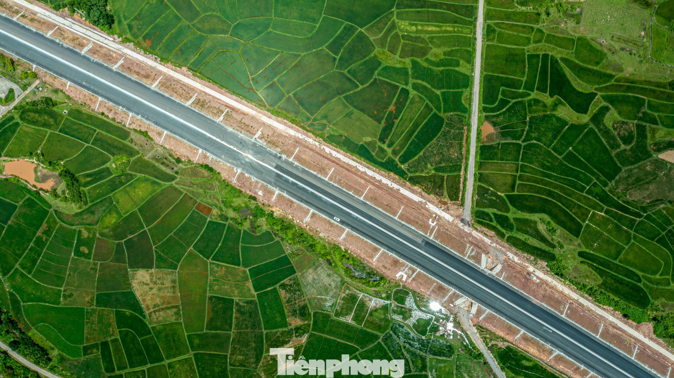 Những công trình mang dấu ấn Quảng Ninh trong nhiệm kỳ 2020-2025- Ảnh 2.