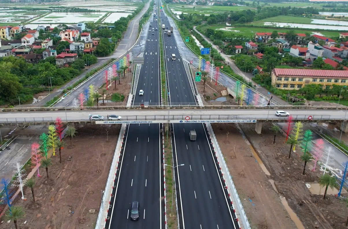 Khánh thành đường hơn 5.000 tỷ đồng kết nối Ninh Bình – Hưng Yên – Hải Phòng- Ảnh 2.