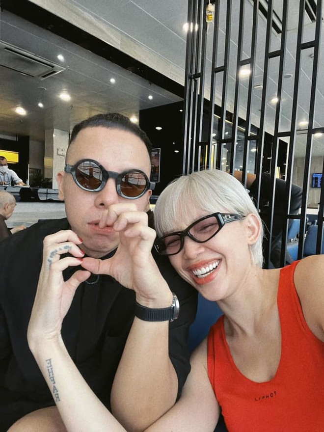 Touliver trực tiếp có động thái thể hiện thái độ với Tóc Tiên- Ảnh 4.