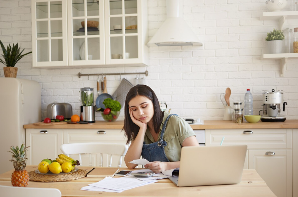 Lương hưu 20 triệu nhưng sẵn sàng cho con dâu một nửa, vậy mà tháng nào cũng thấy con lao đao- Ảnh 2.