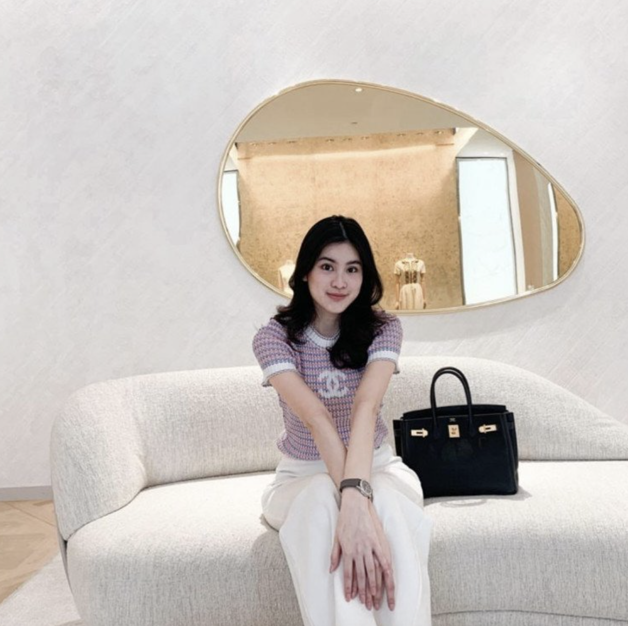 Bạn của Lisa là “phú bà mua tất” đất Thái Lan, cách dùng hàng hiệu khác hẳn nhiều phú bà khác- Ảnh 17.