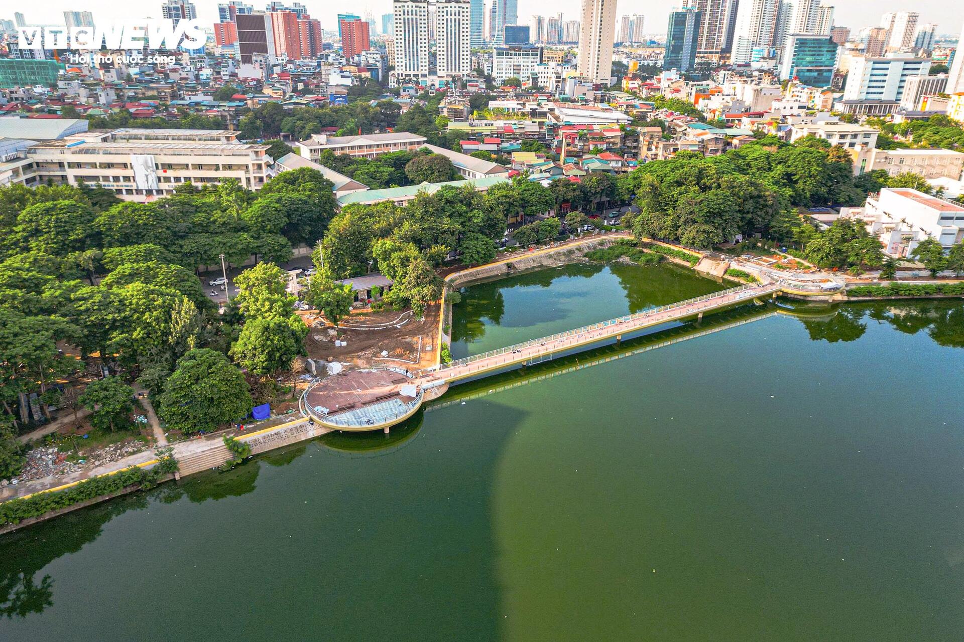 Hà Nội: Công viên Nghĩa Đô 'lột xác', xuất hiện cầu đi bộ hình cây đàn độc đáo- Ảnh 5.