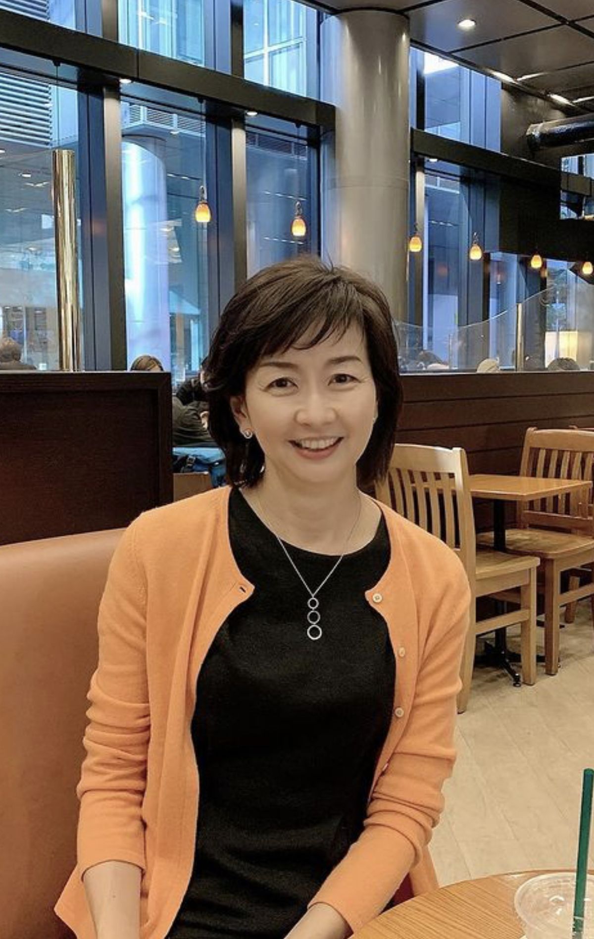 Đừng như tôi: Tuổi 50 mới hiểu lương hưu không đủ, chẳng còn kịp để dành cho tuổi già- Ảnh 2. Đừng như tôi: Tuổi 50 mới hiểu lương hưu không đủ, chẳng còn kịp để dành cho tuổi già- Ảnh 2.