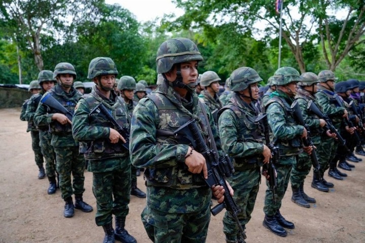 Thái Lan - Campuchia cáo buộc nhau tấn công xuyên biên giới- Ảnh 1.