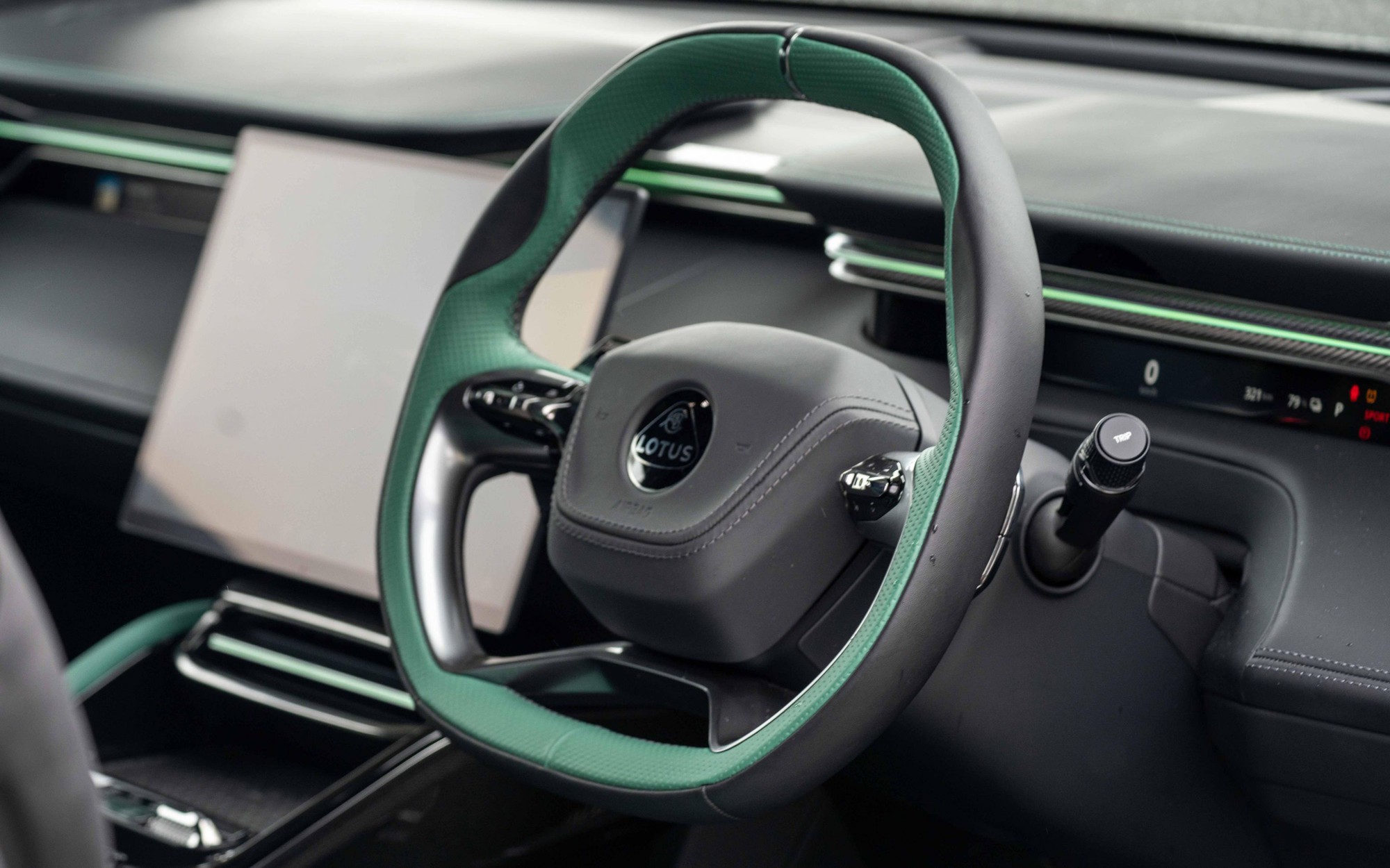 Lotus sắp bán xe chính hãng tại Việt Nam: Có thể mang xe thách thức Porsche, Audi, Mercedes- Ảnh 7.