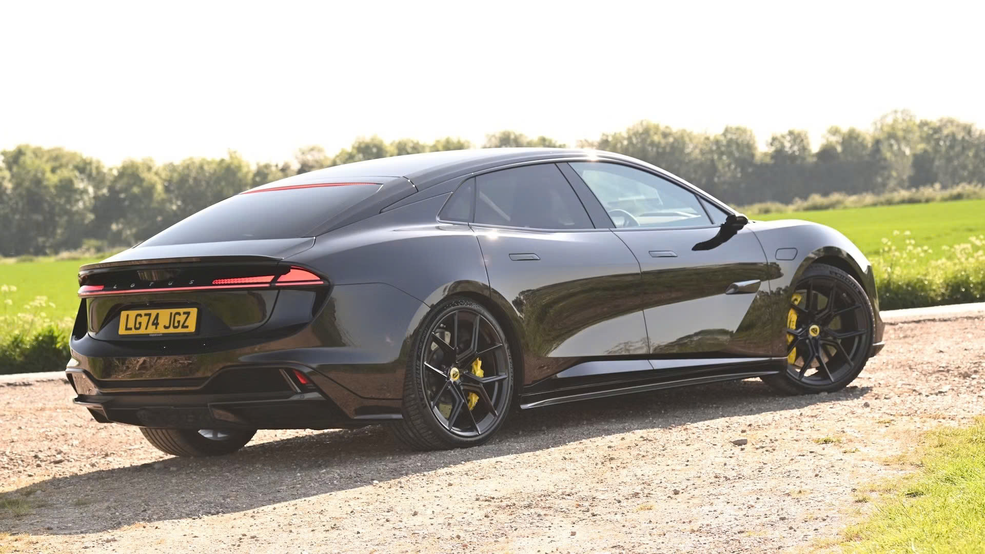 Lotus sắp bán xe chính hãng tại Việt Nam: Có thể mang xe thách thức Porsche, Audi, Mercedes- Ảnh 11.