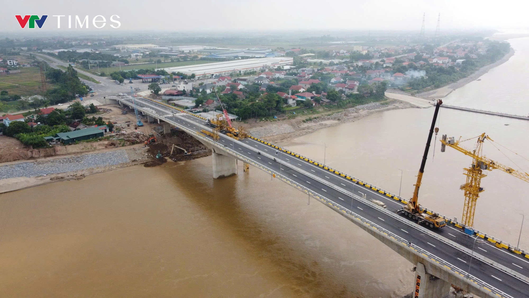 Cầu Phong Châu hoàn thành vượt tiến độ, mở ra kỳ vọng mới- Ảnh 3.