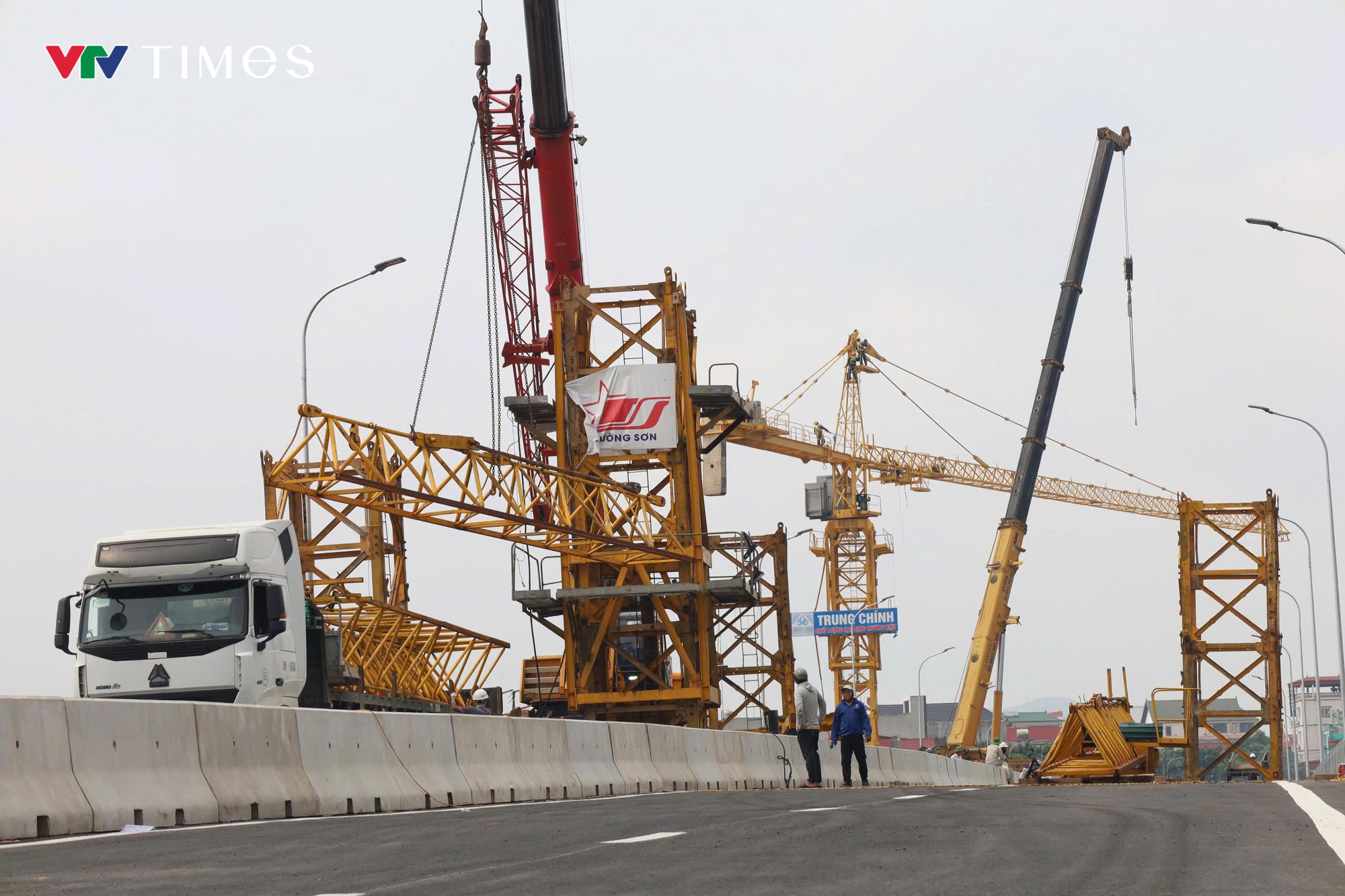 Cầu Phong Châu hoàn thành vượt tiến độ, mở ra kỳ vọng mới- Ảnh 5.