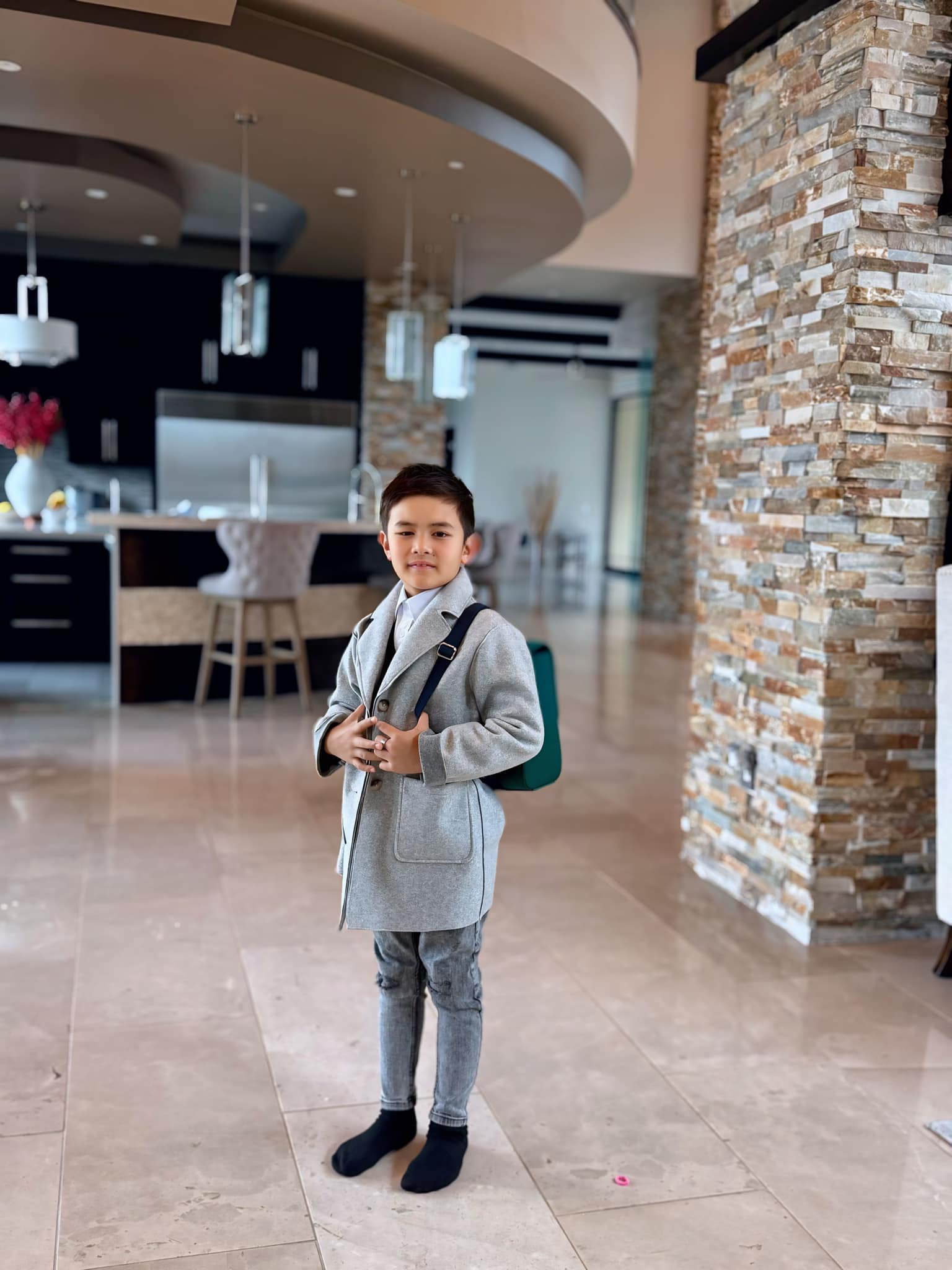 Vợ cũ Đan Trường nói gì về chi phí nuôi con trai tại Mỹ?- Ảnh 4.