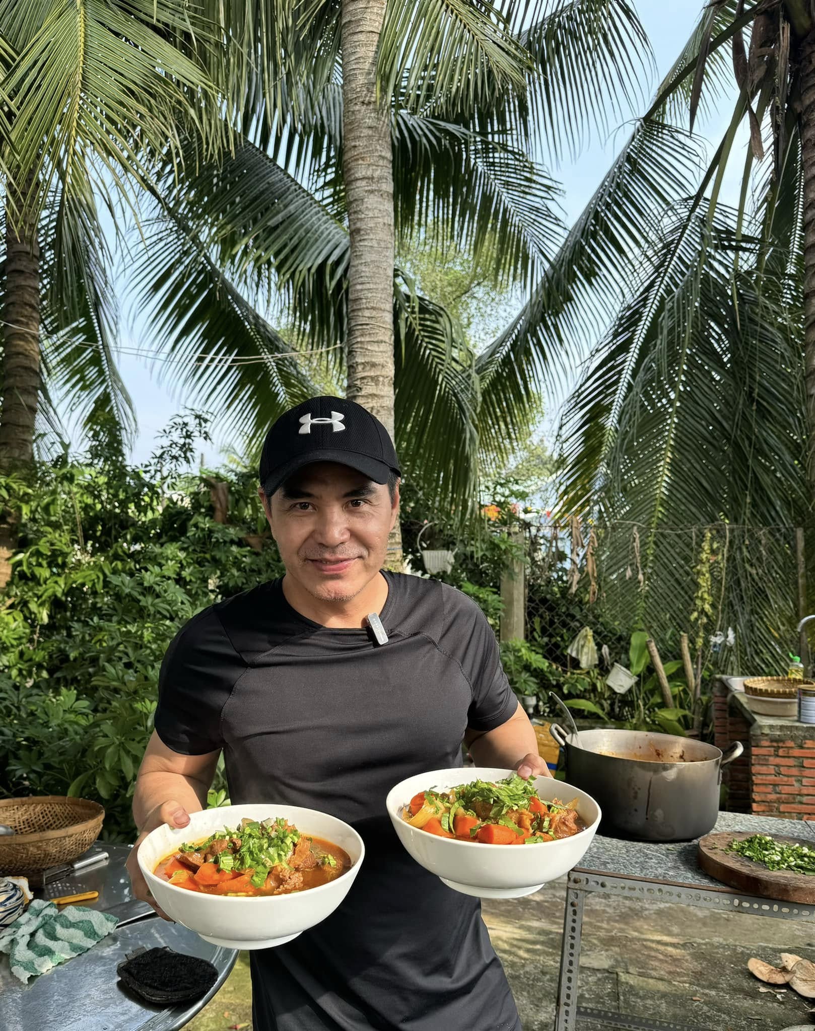 Tuổi 52 cực phong độ của "ông trùm đại gia Vĩnh Long" được Cát Tường công khai gọi "ông xã"- Ảnh 9.