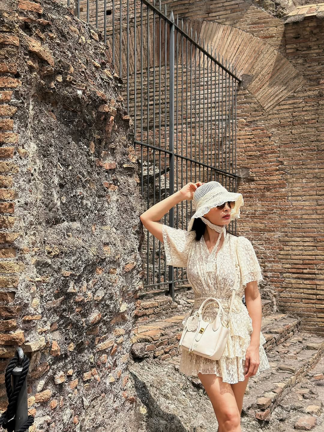 Siêu mẫu Thúy Hạnh U50 vẫn giữ da săn chắc, nhan sắc đáng ngưỡng mộ nhờ chăm làm 2 việc phụ nữ trung niên rất cần để trẻ lâu- Ảnh 4.