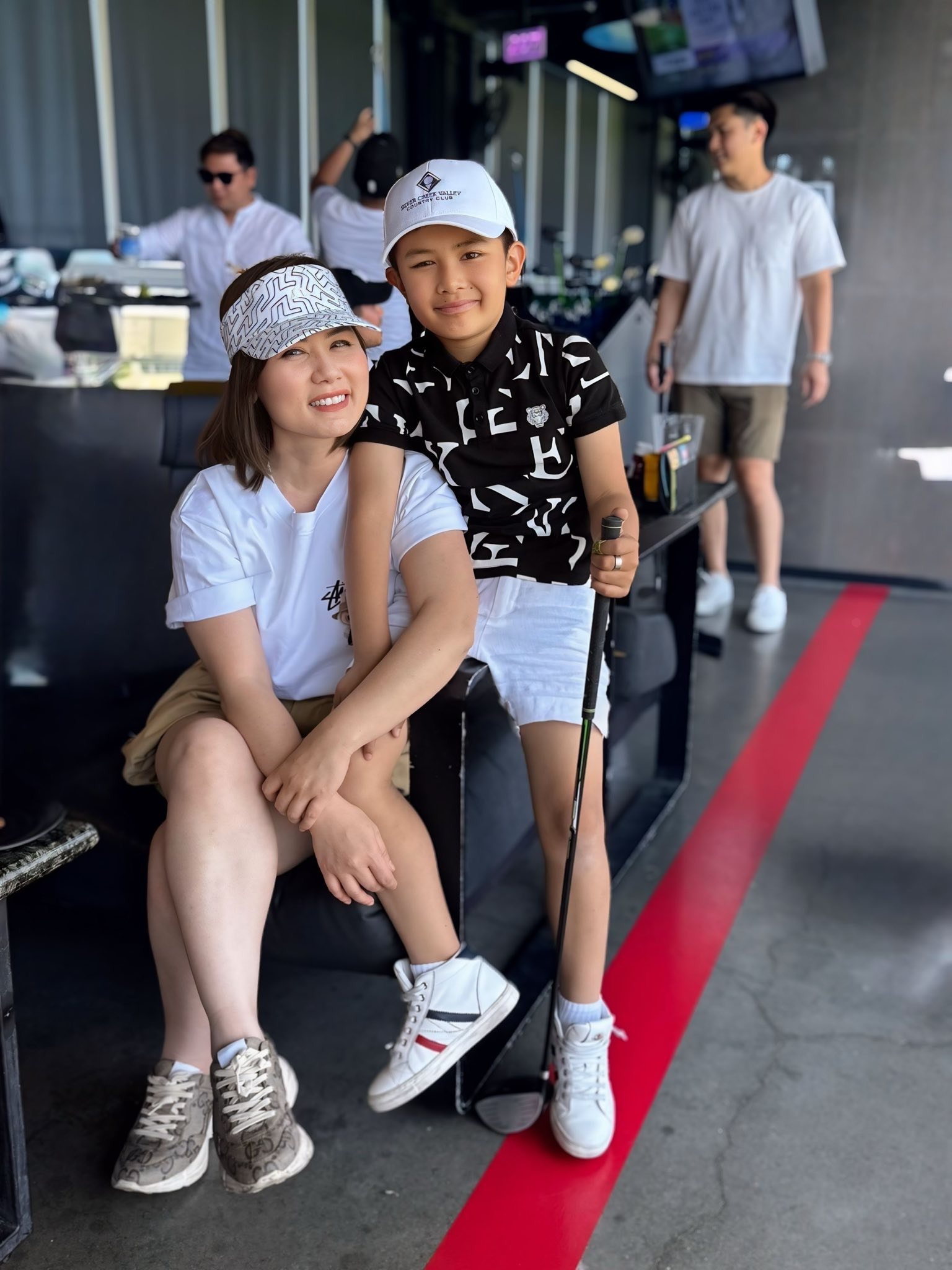 Vợ cũ Đan Trường nói gì về chi phí nuôi con trai tại Mỹ?- Ảnh 7.