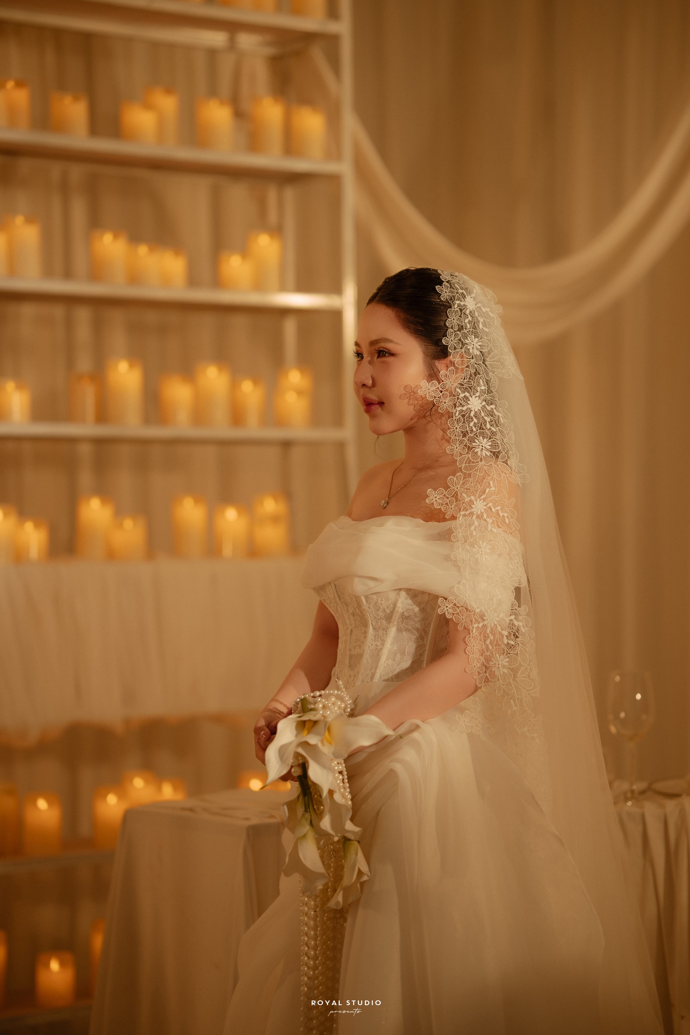 Ảnh cưới đẹp lung linh của tiền vệ ĐT Việt Nam và cô chủ tiệm vàng- Ảnh 7. Ảnh cưới đẹp lung linh của tiền vệ ĐT Việt Nam và cô chủ tiệm vàng- Ảnh 7.