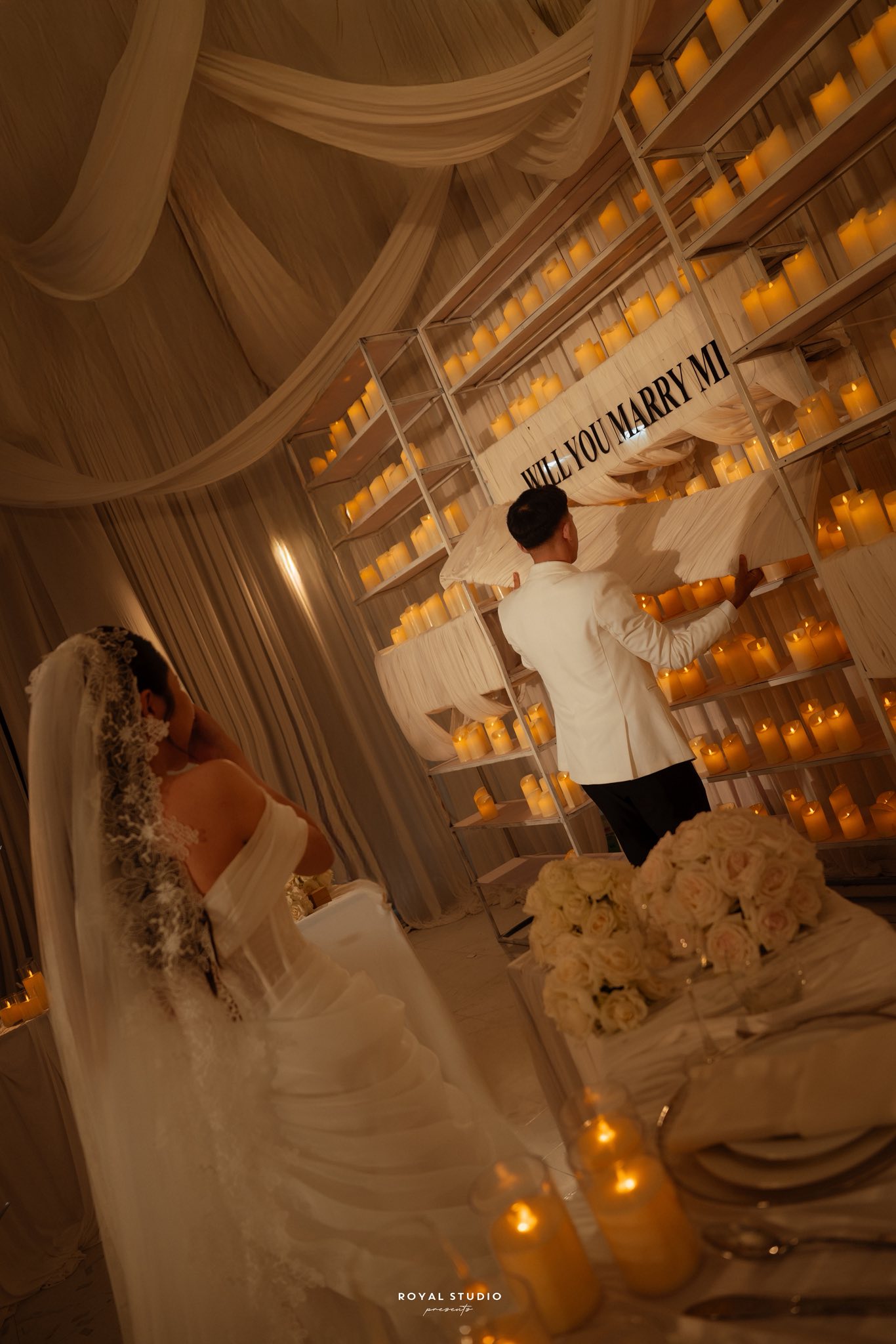 Ảnh cưới đẹp lung linh của tiền vệ ĐT Việt Nam và cô chủ tiệm vàng- Ảnh 6. Ảnh cưới đẹp lung linh của tiền vệ ĐT Việt Nam và cô chủ tiệm vàng- Ảnh 6.