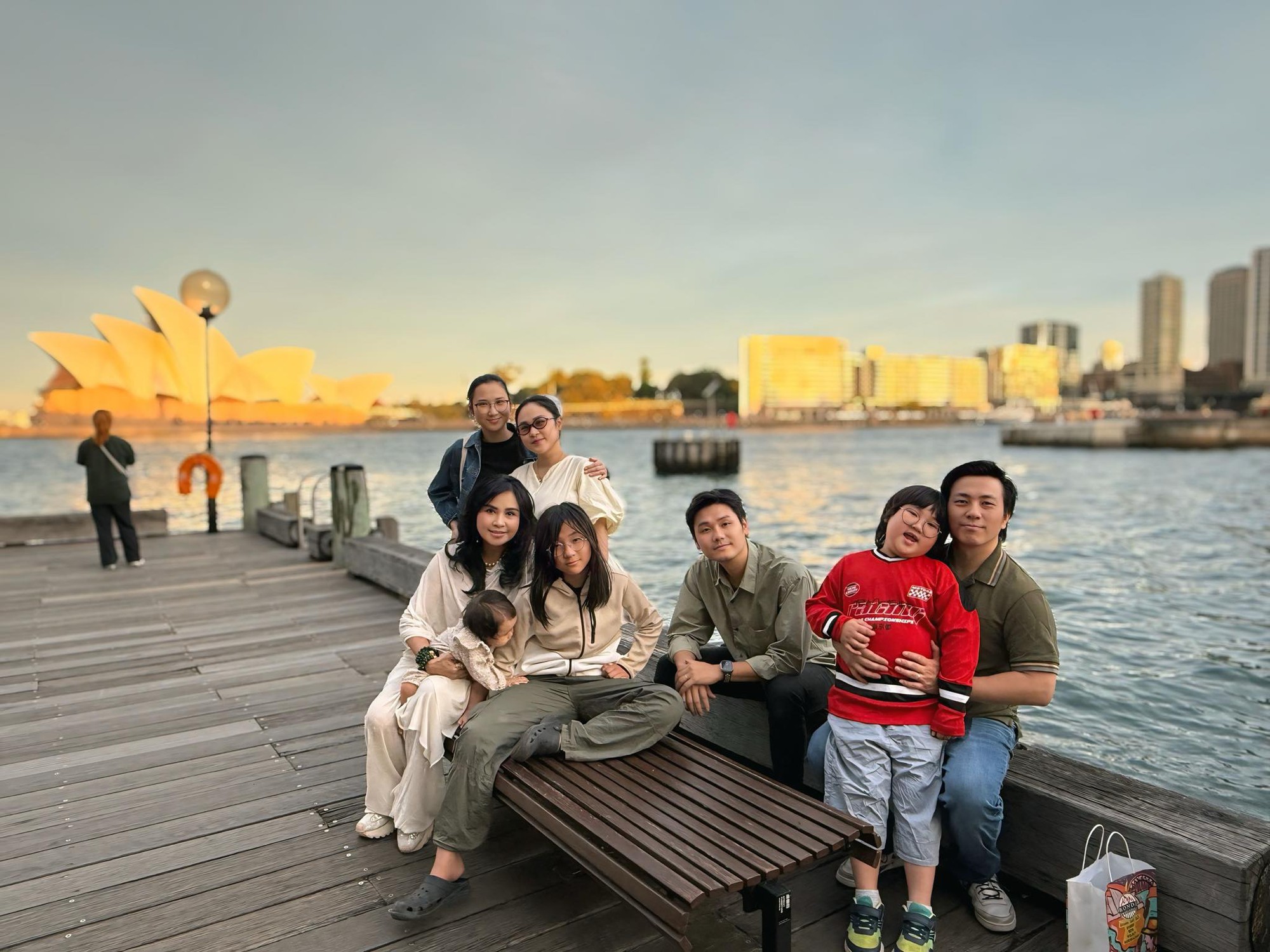 Chồng sắp cưới nhắn nhủ tới con riêng của nữ NSND 56 tuổi, nổi tiếng cả nước- Ảnh 1.