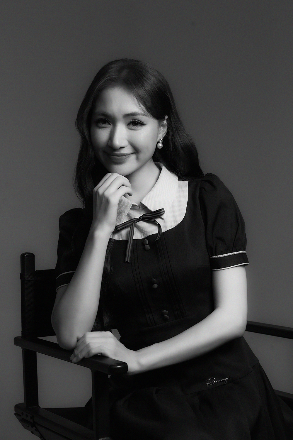 Hoà Minzy lần đầu chia sẻ biến cố ông đột ngột qua đời, khóc nức nở khi thấy giường ông nay chỉ còn di ảnh- Ảnh 3. Hoà Minzy lần đầu chia sẻ biến cố ông đột ngột qua đời, khóc nức nở khi thấy giường ông nay chỉ còn di ảnh- Ảnh 3.