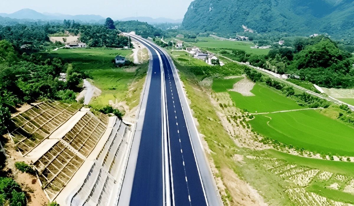 Vượt Đèo Cả, Tập đoàn Sơn Hải vừa trúng gói thầu tại dự án hơn 4.400 đồng, có thể khởi công ngay- Ảnh 1.
