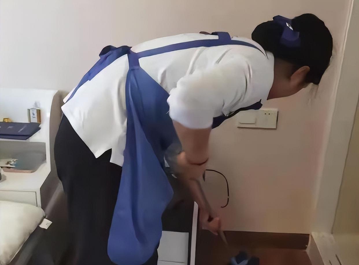 Chi 1,3 tỷ thuê bảo mẫu cao cấp 3 năm, con trai mở miệng nói "Con không cần mẹ" khiến nữ giám đốc suy sụp giữa đêm- Ảnh 2. Chi 1,3 tỷ thuê bảo mẫu cao cấp 3 năm, con trai mở miệng nói "Con không cần mẹ" khiến nữ giám đốc suy sụp giữa đêm- Ảnh 2.
