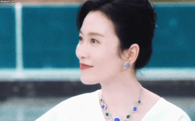 Nhìn mỹ nhân này mới hiểu chữ sang viết thế nào: Diện trang sức 1100 tỷ gây sốc toàn tập, phu nhân hào môn là phải vậy- Ảnh 6. Nhìn mỹ nhân này mới hiểu chữ sang viết thế nào: Diện trang sức 1100 tỷ gây sốc toàn tập, phu nhân hào môn là phải vậy- Ảnh 6.