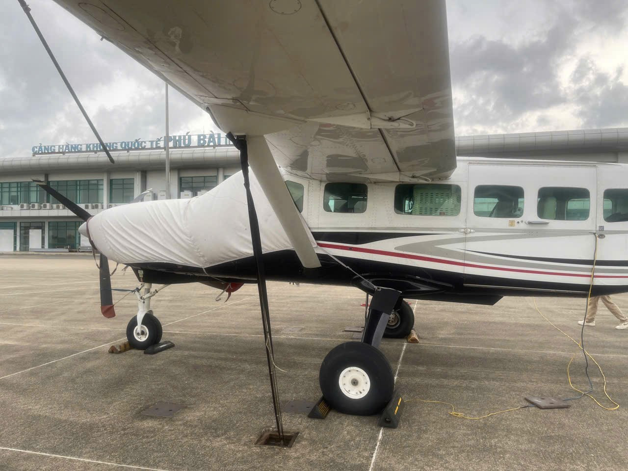 Hoãn, hủy nhiều chuyến bay do bão Bualoi- Ảnh 3.