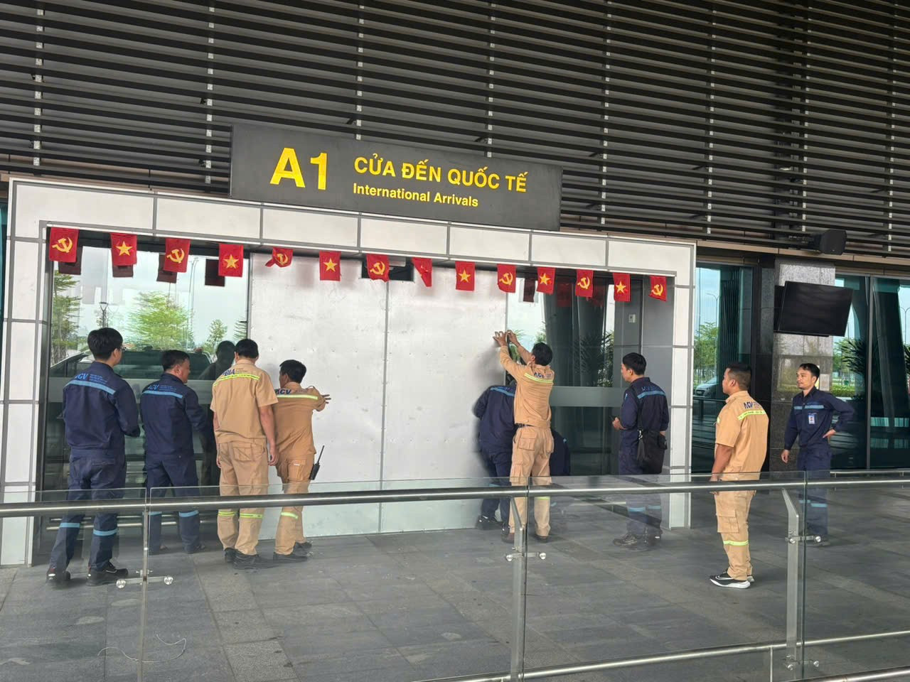 Hoãn, hủy nhiều chuyến bay do bão Bualoi- Ảnh 4.