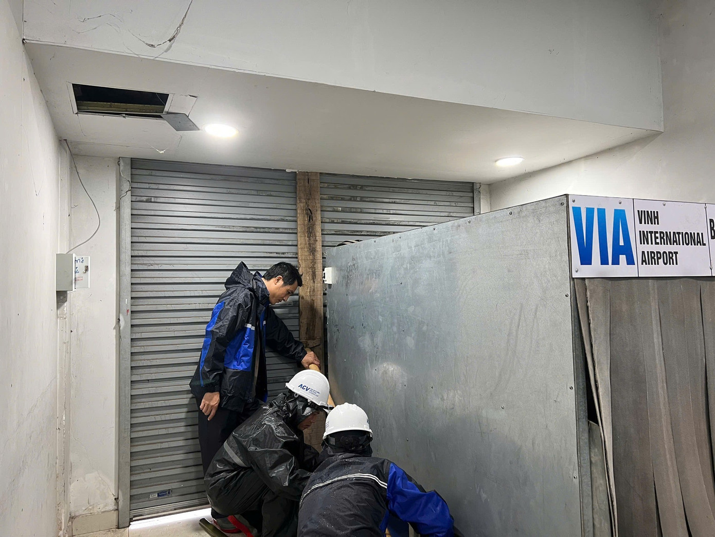 Hoãn, hủy nhiều chuyến bay do bão Bualoi- Ảnh 5.