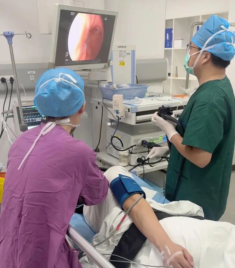 Người đàn ông máu "trắng đục như sữa" sau bữa ăn nhiều cua và bánh trung thu- Ảnh 1. Người đàn ông máu "trắng đục như sữa" sau bữa ăn nhiều cua và bánh trung thu- Ảnh 1.