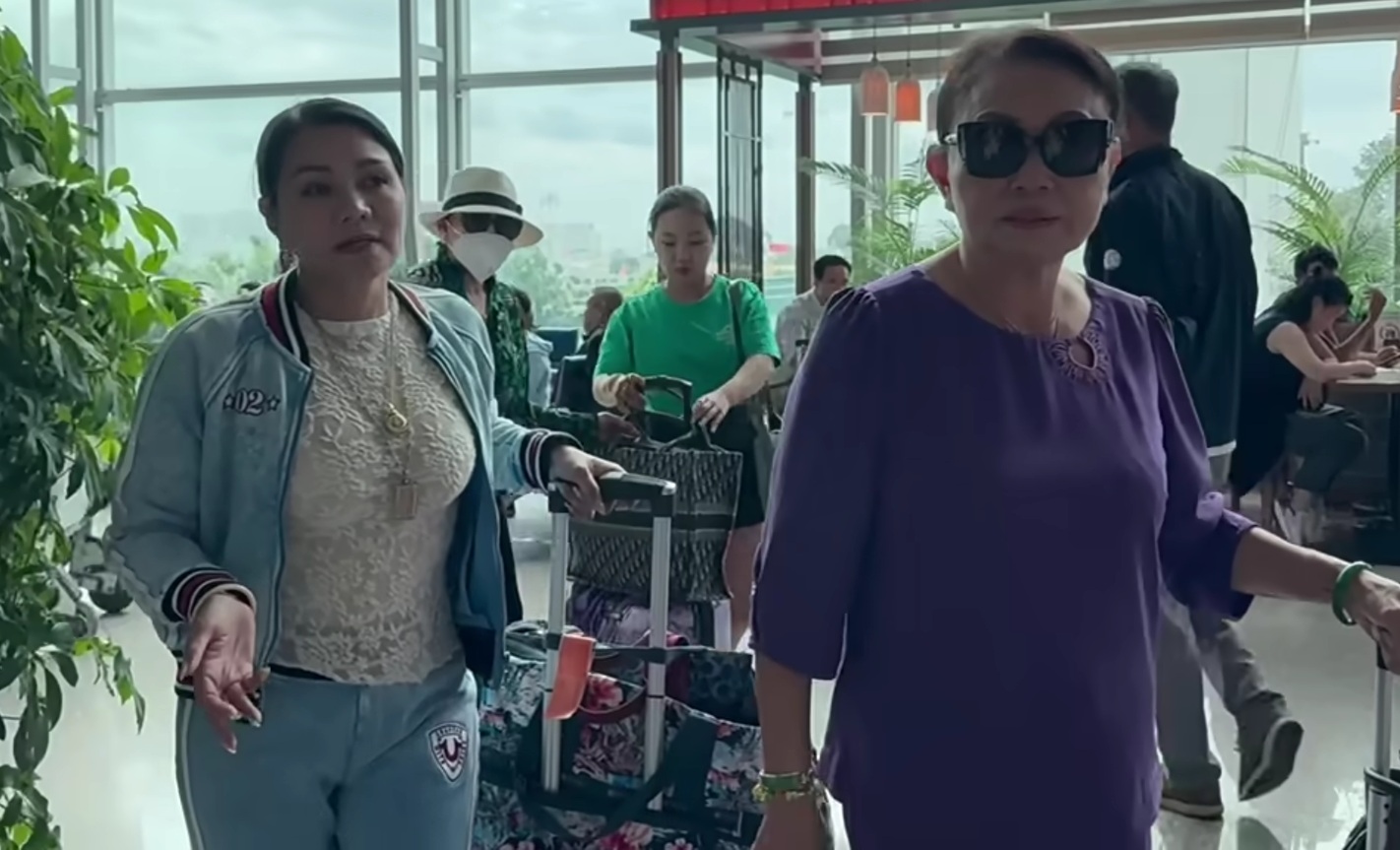 Con dâu Thanh Tuyền cùng mẹ chồng bay sang Mỹ rồi lại về nước ngay trong đêm, làm một việc quan trọng- Ảnh 2.