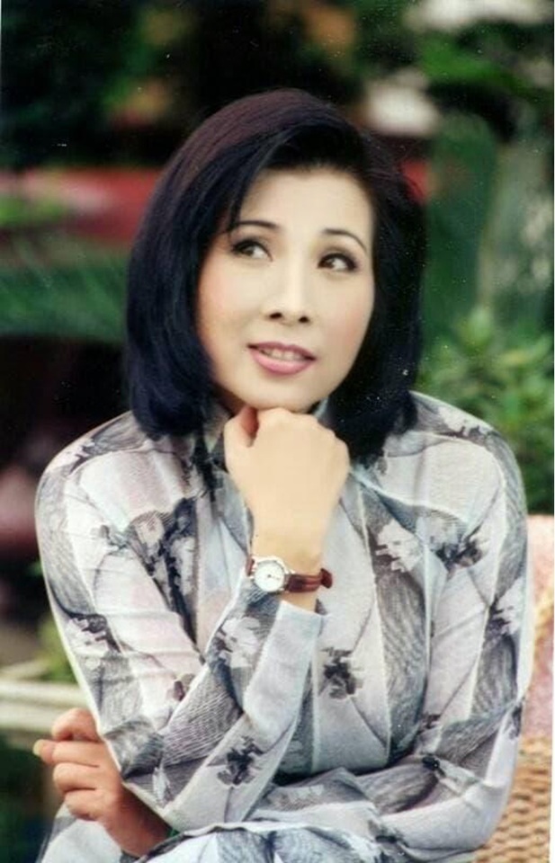 Nữ nghệ sĩ không nhà, đi lang thang, phải ngủ nhờ chủ tiệm vàng, giờ ở dinh thự nghìn m2 hàng chục tỷ- Ảnh 1. Nữ nghệ sĩ không nhà, đi lang thang, phải ngủ nhờ chủ tiệm vàng, giờ ở dinh thự nghìn m2 hàng chục tỷ- Ảnh 1.