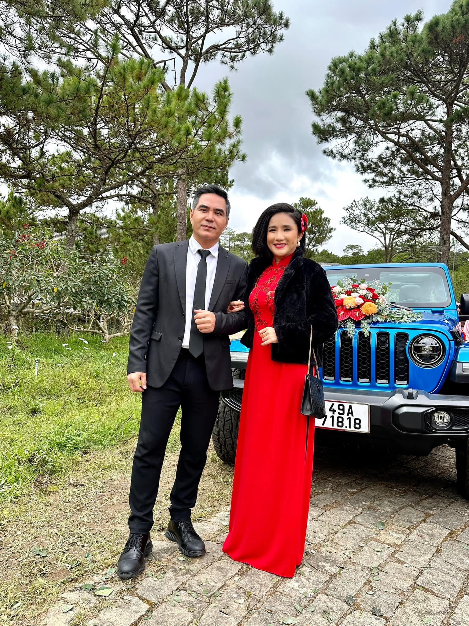 Tuổi 52 cực phong độ của "ông trùm đại gia Vĩnh Long" được Cát Tường công khai gọi "ông xã"- Ảnh 2.