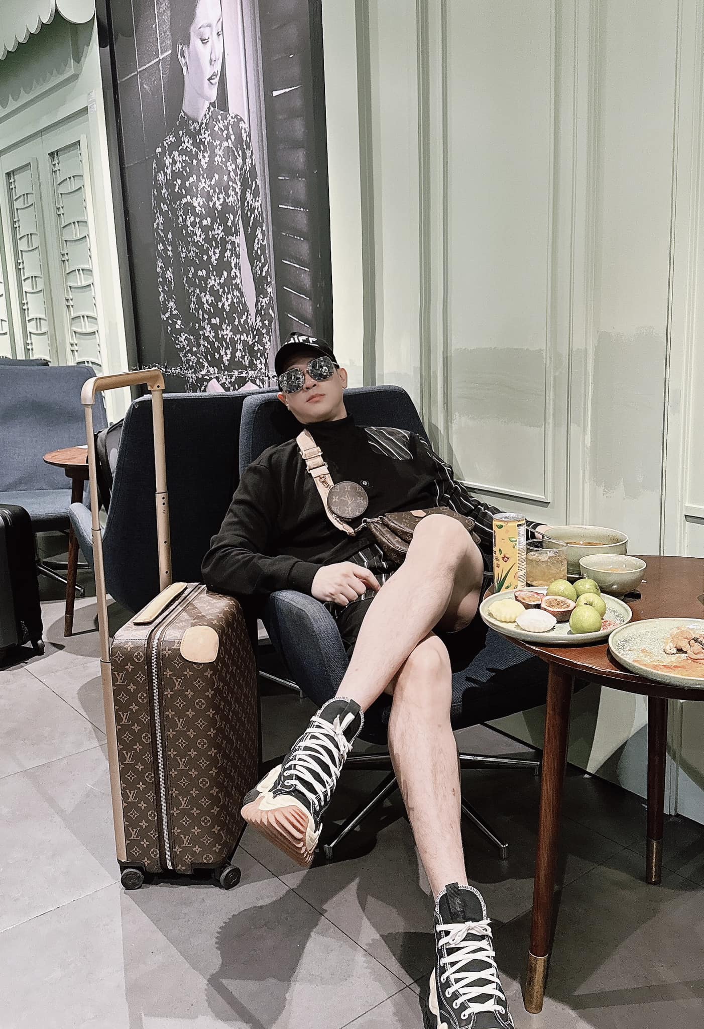 Ngoại hình ca sĩ giữ chức Viện phó, thỉnh thoảng chốt đơn một căn nhà, 50 tuổi rất giàu nhưng chưa vợ con- Ảnh 9. Ngoại hình ca sĩ giữ chức Viện phó, thỉnh thoảng chốt đơn một căn nhà, 50 tuổi rất giàu nhưng chưa vợ con- Ảnh 9.